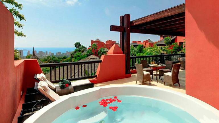 I migliori hotel in Spagna con vasca idromassaggio in terrazza